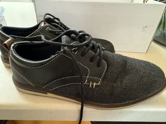 Sonoma Size 5 boys shoes