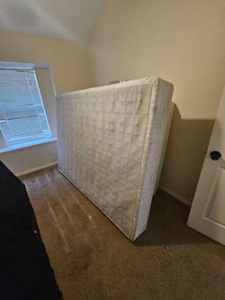 Queen Boxspring (Eastside)