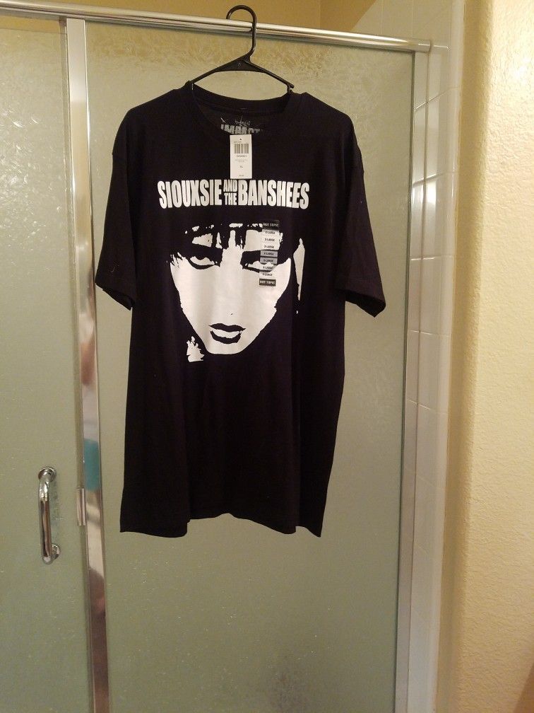 New XL Siouxsie Sioux Hot Topic $12