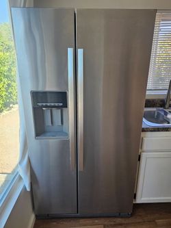 Whirlpool Side by Side Refrigerator
