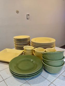 40 piece dinnerware