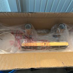 Gold Bathroom Light Fixtures 