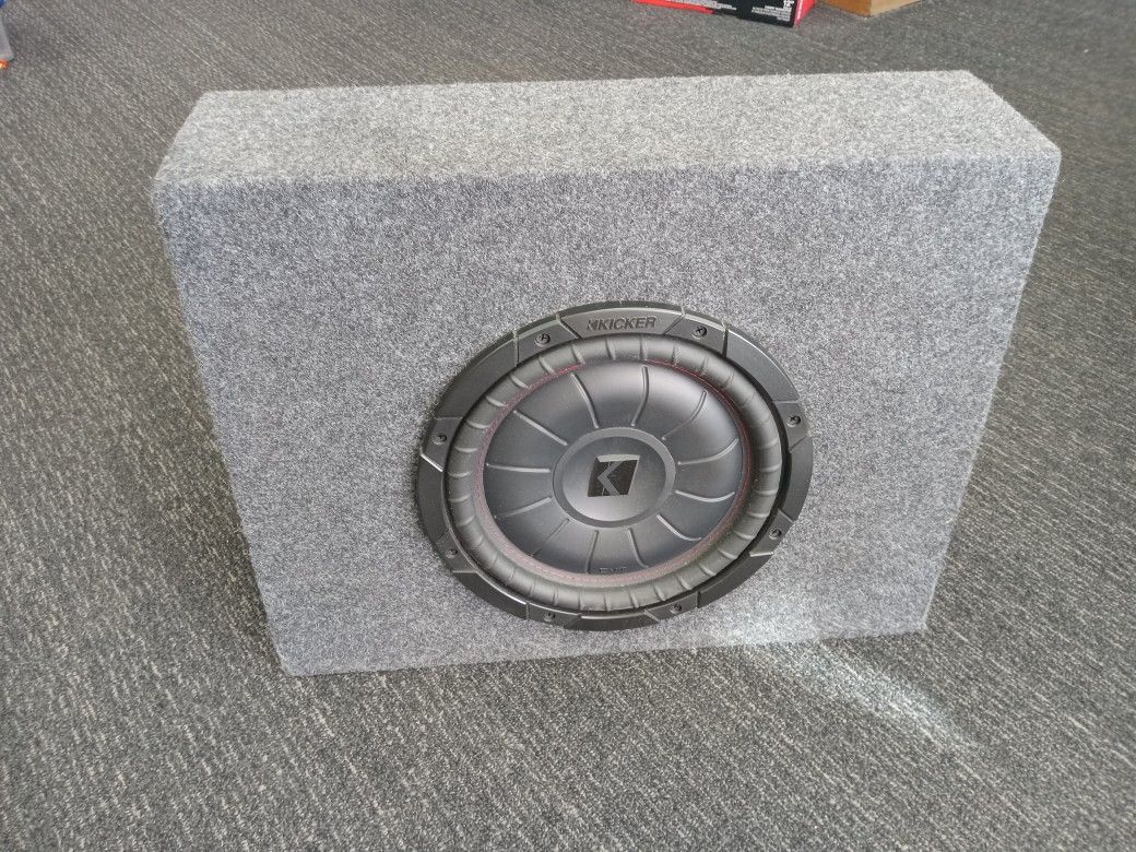 Kicker 10' Suwoofer and Truck Style Slant Box