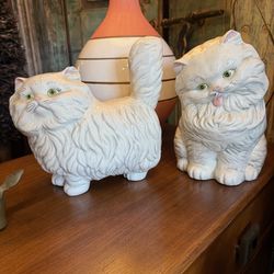 Beautiful vintage porcelain glaze kitty cats