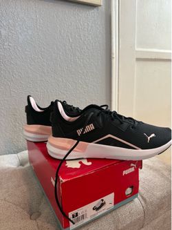 Puma Platinum Shimmer Women’s – Size 7