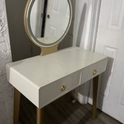 Make Up Vanity