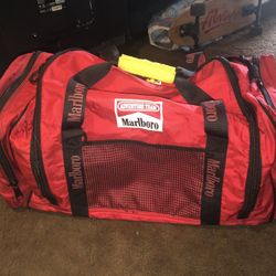 Marlboro Adventure Team duffle bag