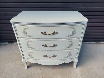 Vintage Cottage Style Solid Wood  Chest with 3 Dovetailed Drawers .
