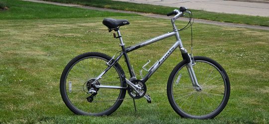 JAMIS EXPLORER 2.0 - SPORT COMFORT BIKE - MEDIUM FRAME - TUNED