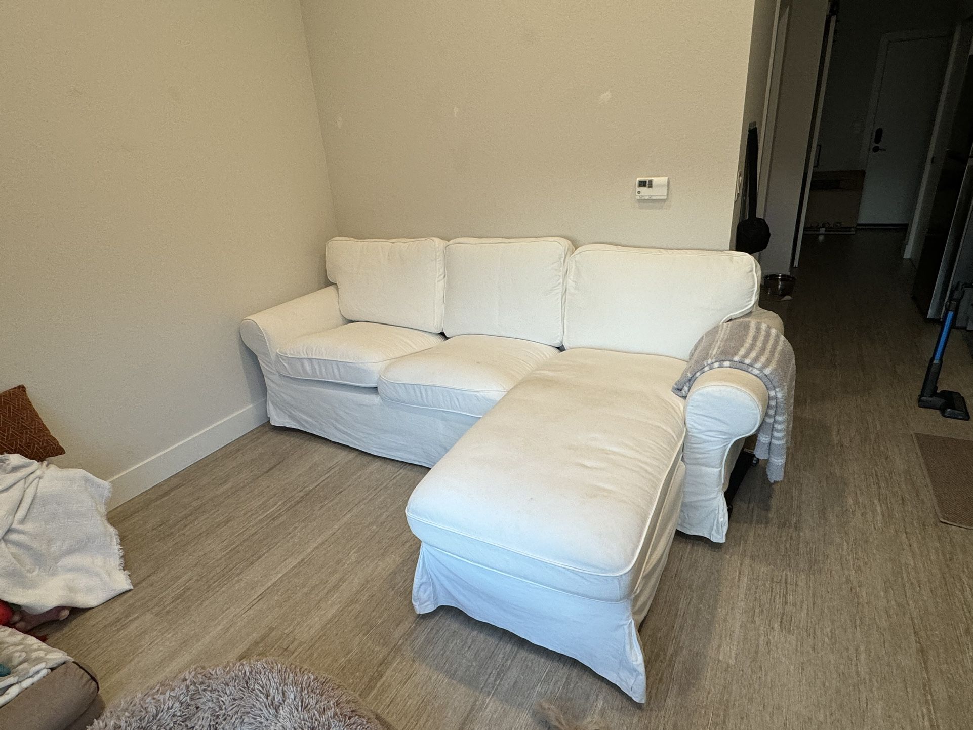 IKEA UPPLAND Sofa With Chaise White