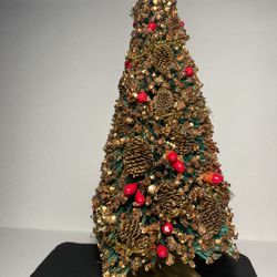 Vintage 1950’s Christmas Bottle Brush Tree. Japan