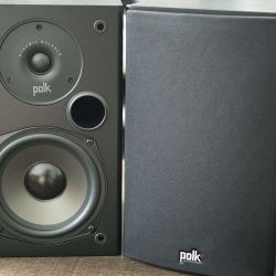 Polk T15 Shelf Speakers Perfect Condition.  PAIR