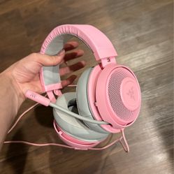 Pink Razer Kraken