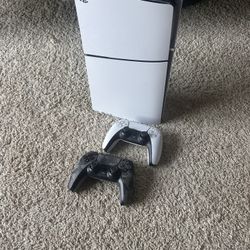 Ps5 And 2 Controllers 