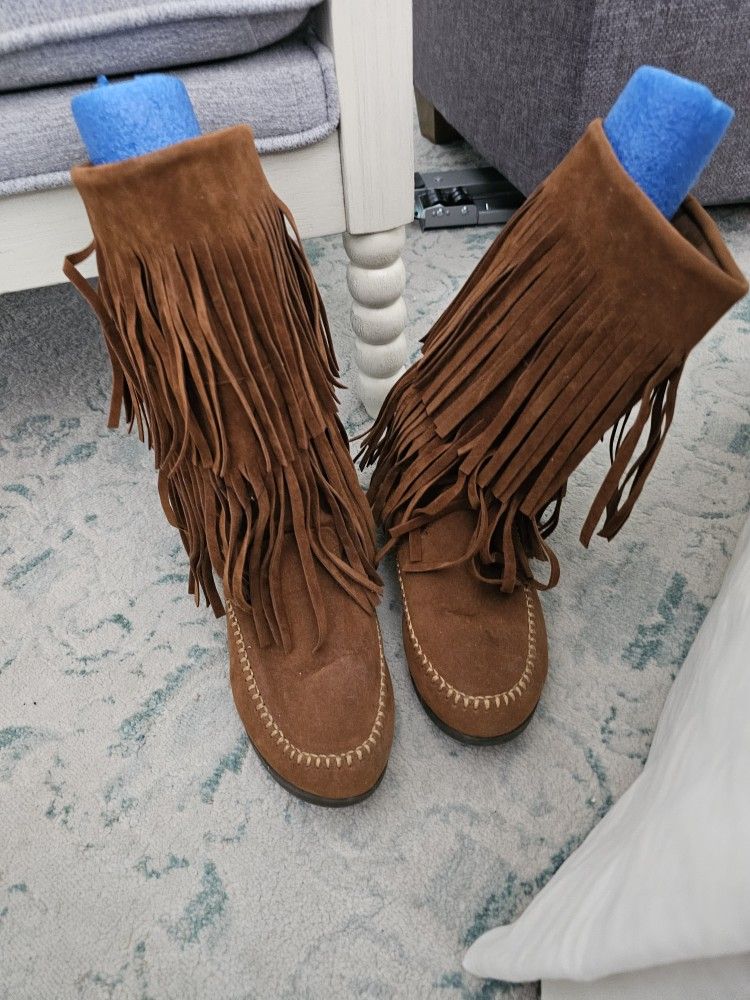 Mohawk Moccasin Boots, Women's 9