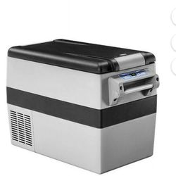 KAPAS 42L (45-quart) DC 12/24V Portable Compressor Refrigerator/Freezer, suitable for cars, homes, trucks, and camping.