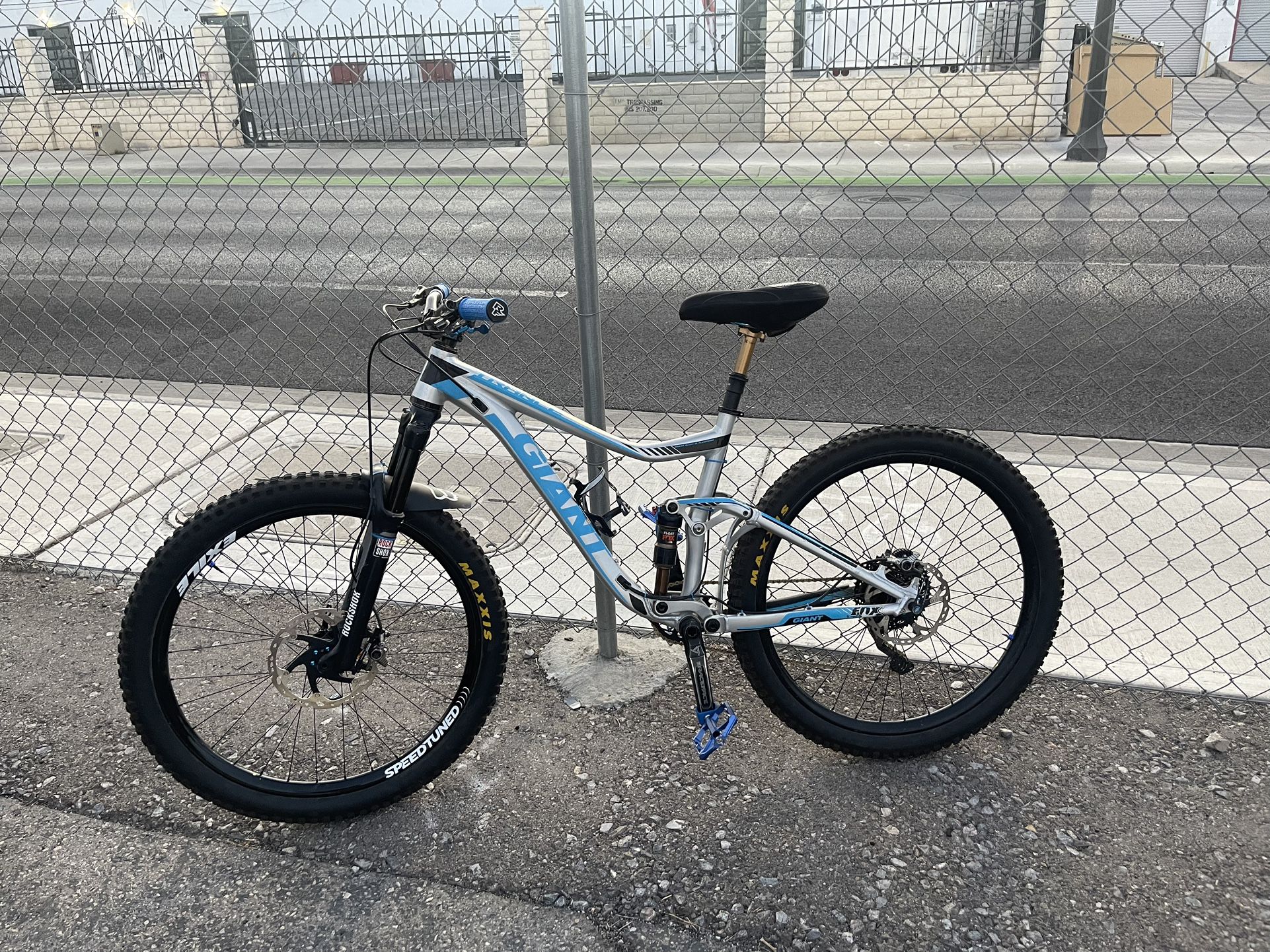 Giant Trance Advance