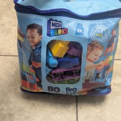 MegaBloks 80 block big building bag NEW