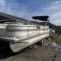 22 foot Harris Pontoon Boat 