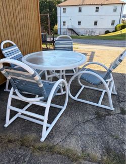 Outdoor Patio Table and Chair Set