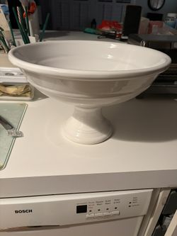 Large White Fruit Or Snack Bowl