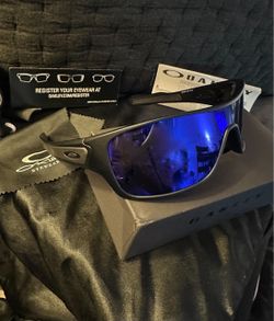 New Oakleys  Box, Pouch Cloth All Included