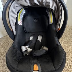Chicco KeyFit 35 Infant Car Seat + Base - like new