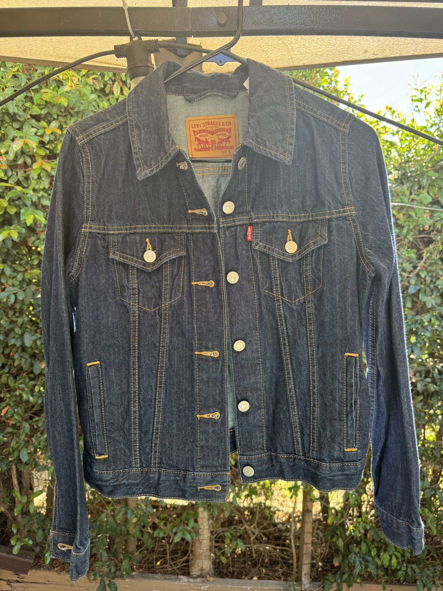 Levi’s Jean Jacket In Small