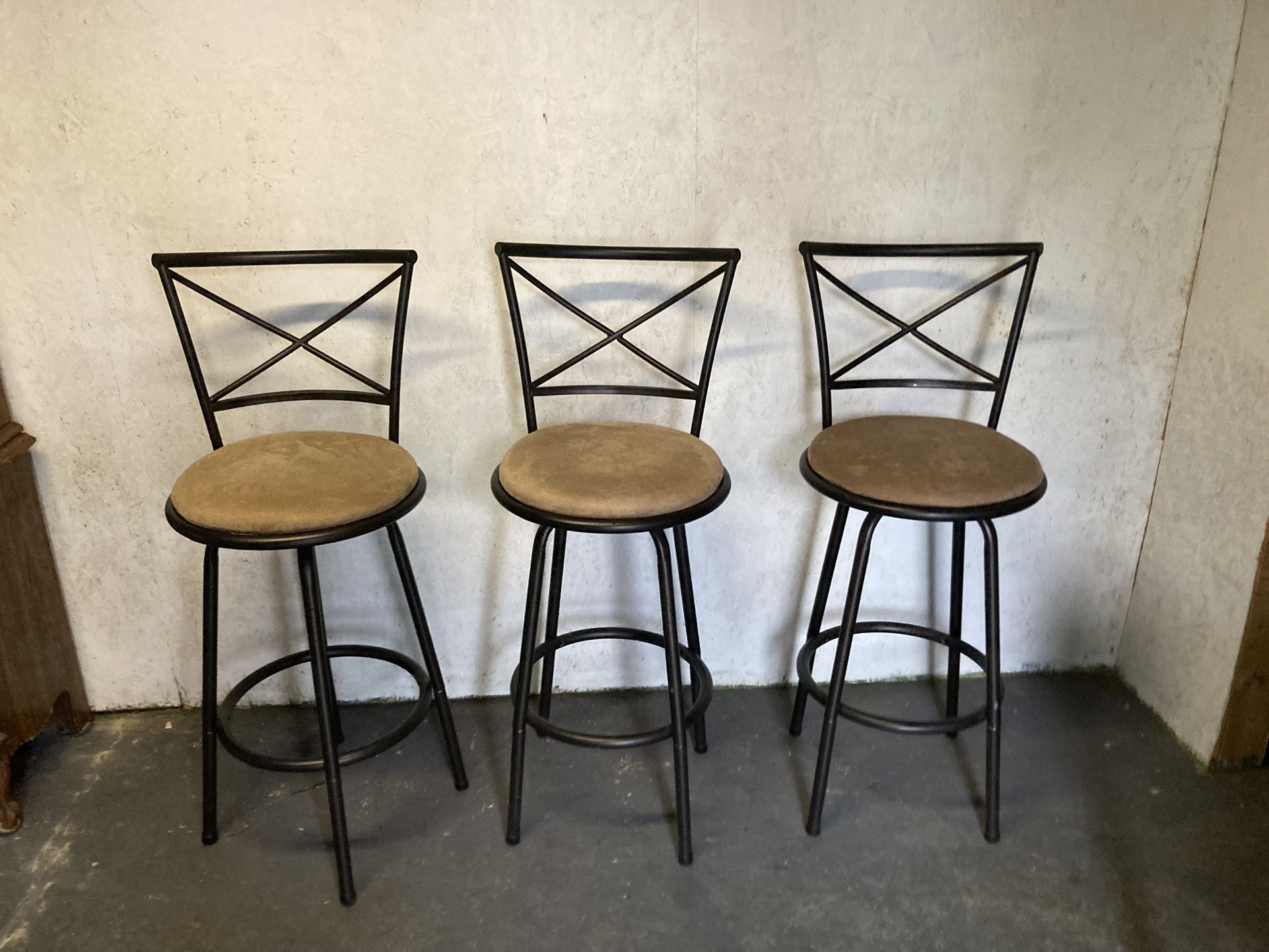 3 Bar Stools