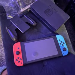 Nintendo Switch 