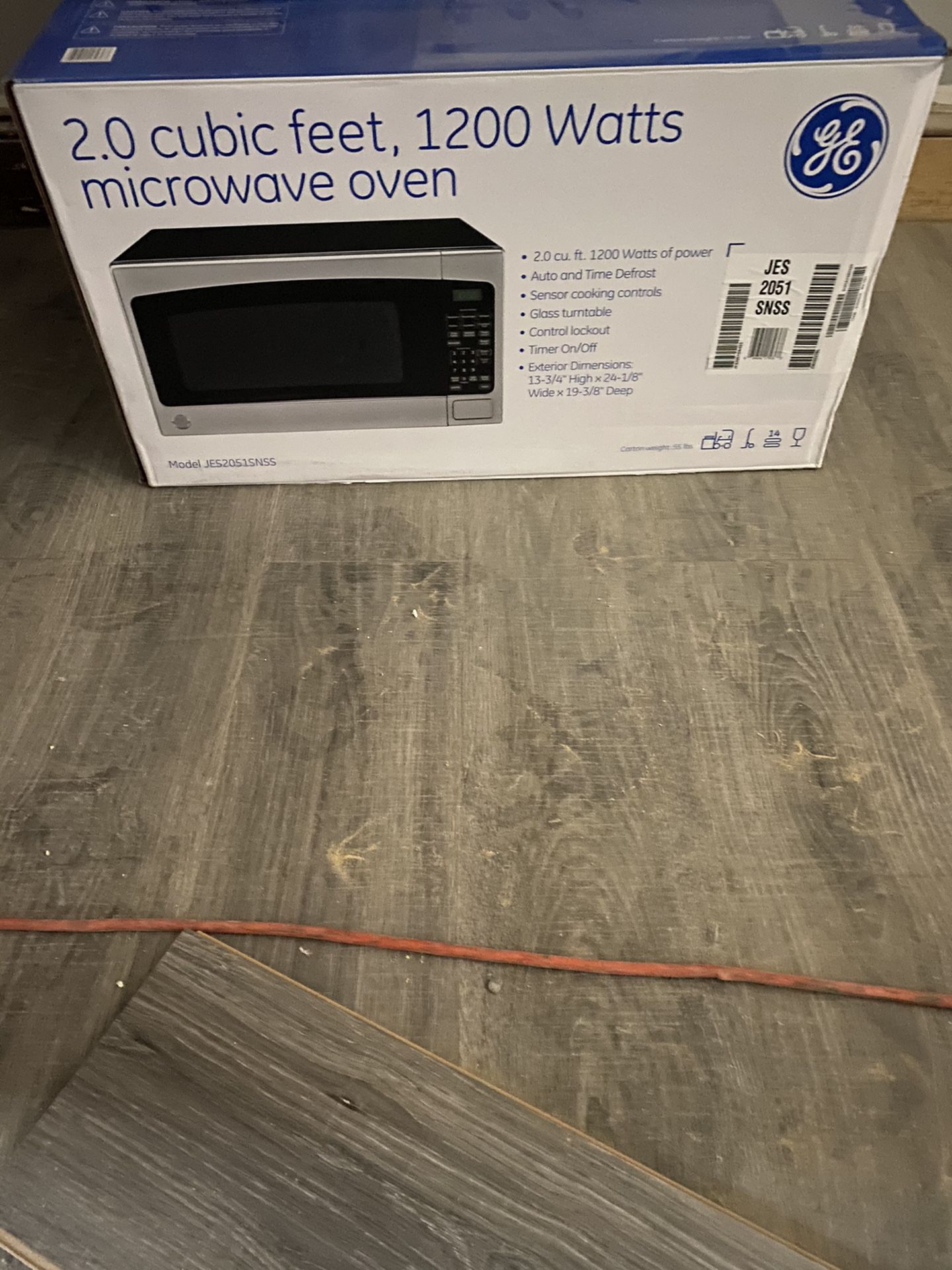 Brand new GE microwave