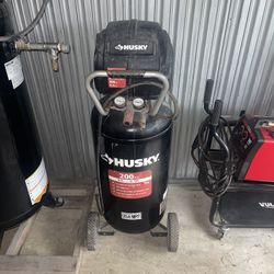 Husky 27-Gallon 200 PSI Air Compressor – 1.7 HP / 120 V
