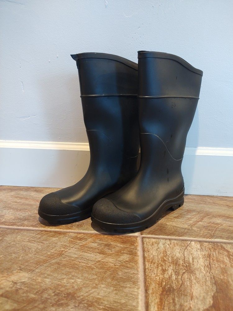 Black Rain Boots Boys