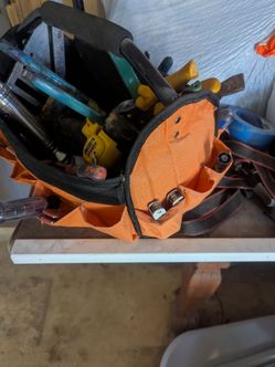 2toll bagswithtsometools