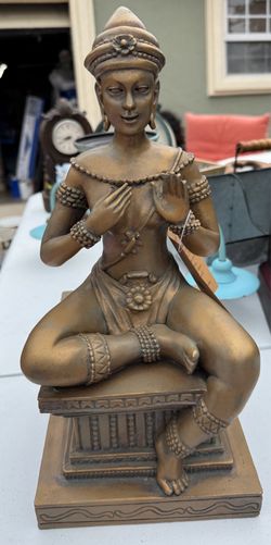 Seated Tara (female Buddha)