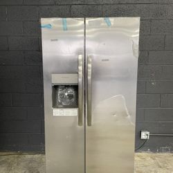 Frigidaire Gallery Side-By-Side 1GL1 