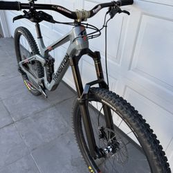 Transition Spire Enduro Mountain Bike Mtn MTB