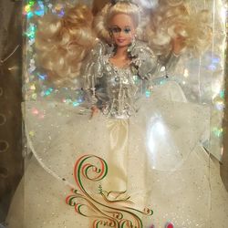 1992 Happy Holidays Special Edition Barbie Doll Mattel #1429