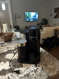 Keurig K-Café Essentials Single Serve K-Cup Pod Coffee Maker