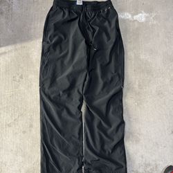 Reebok black track pants with elastic waistband trackpants size large