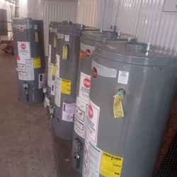 Brand New Scratch And Dent Hot Water Tanks Natural Gas 40/50 Gal Only