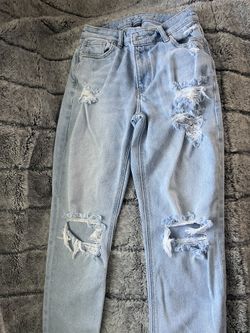 American Eagle Highest Rise Mom Jean