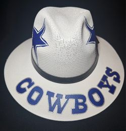 Dallas Cowboys Large Hat NEW, this hat is hand painted.