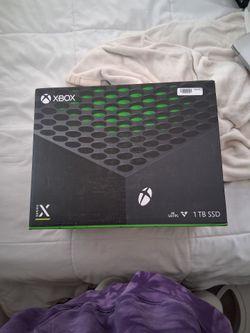 Xbox Series X w/ gaming headset