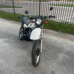 1983 Yamaha XT550 – Clean Title – $3800 OBO