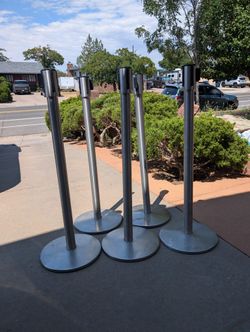 Retractable Belt Crowd Control Stanchion