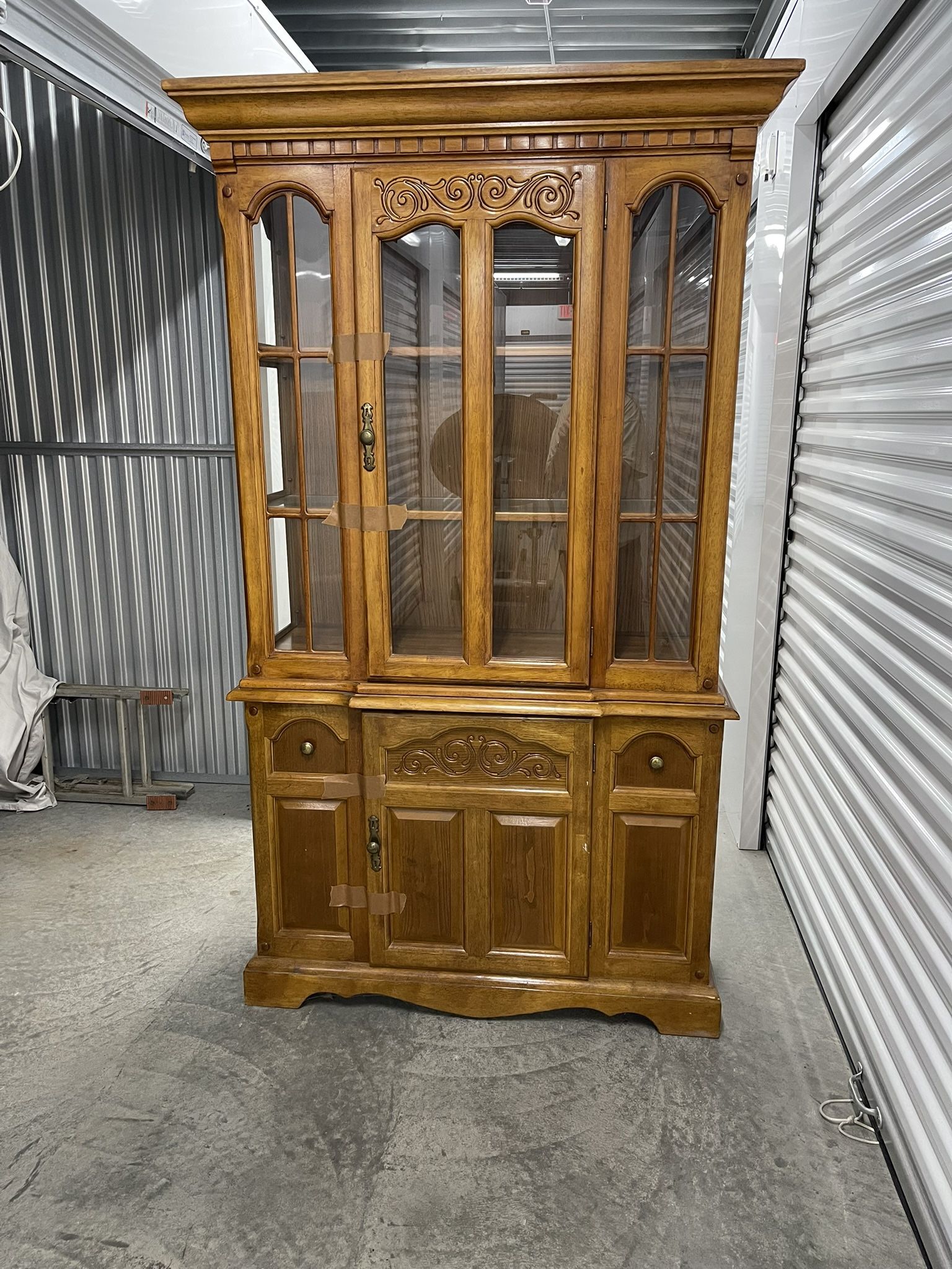 China Cabinet 78”x46”x17.5” With Light