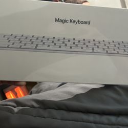 Apple Magic Keyboard 
