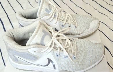 Nike Mens KD Trey 5 VIII