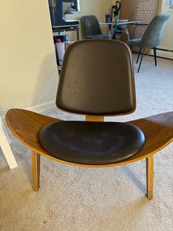 Chair wooden